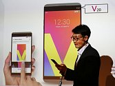 Jihokorejský výrobce elektroniky LG Electronics dnes představil nový chytrý telefon V20, který bude na trhu soupeřit například s přístroji iPhone amerického konkurenta Apple. 