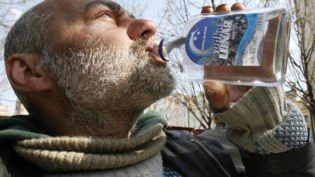 Náramky hlídající spotřebu alkoholu mají úspěch - Deník.cz