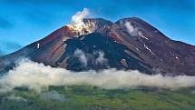 Sopka na Aleutských ostrovech.