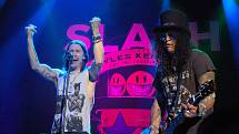 V pražské O2 Areně vystoupil 9. února kytarista Slash se svou kapelou
