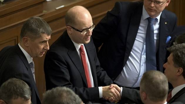 Premiér Bohuslav Sobotka,  místopředseda vlády a ministr financí Andrej Babiš a vicepremiér Pavel Bělobrádek.