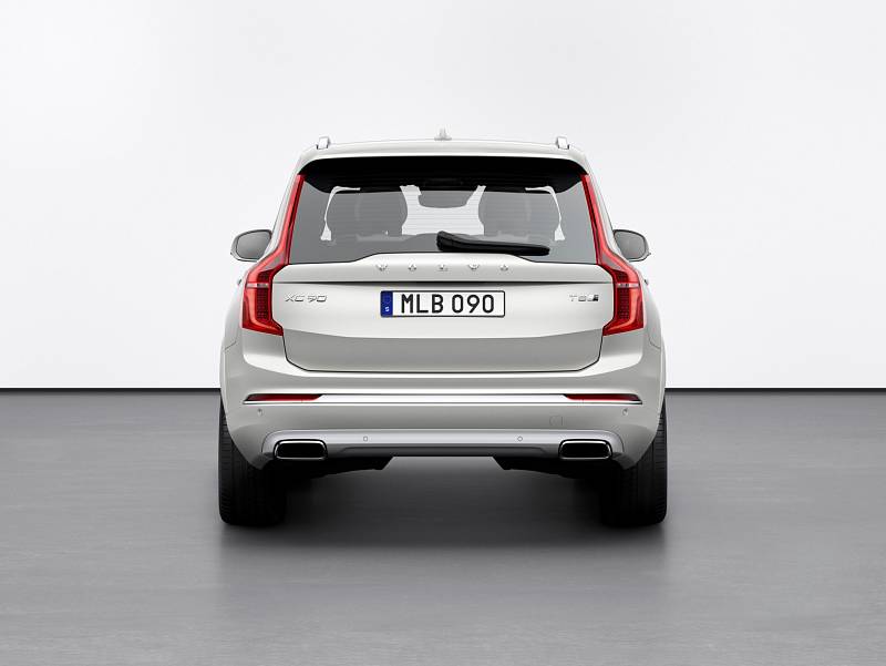 Moderniované Volvo XC90 (2020)