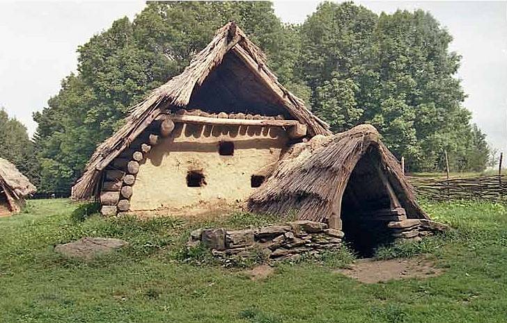 Jako ve středověku si budete připadat v dobovém skanzenu Villa Nova. V Uhřínově v Orlických horách uvidíte rekonstrukci středověké vesnice ze třináctého a čtrnáctého století.