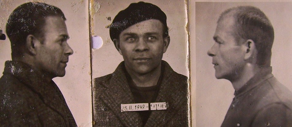 Vězeňská fotografie Josefa Brykse z jeho věznění na Borech