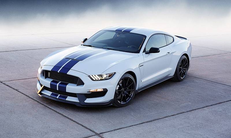 Shelby GT350 Mustang.