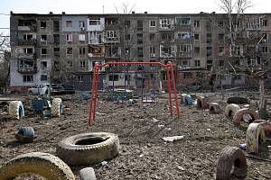 Válkou zdevastovaný ukrajinský Mariupol