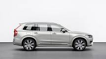 Moderniované Volvo XC90 (2020)