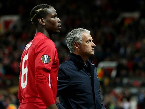 Paul Pogba a kouč José Mourinho