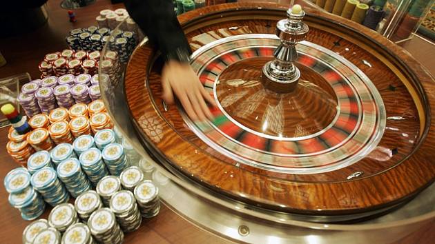 Potíže s hraním hazardu může mít v Česku 164 tisíc lidí.