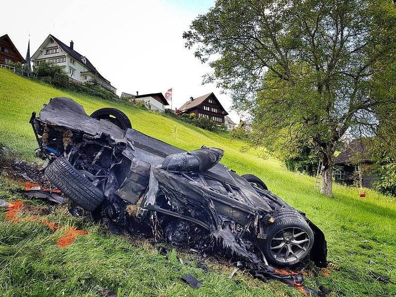 Richard Hammond měl ve Švýcarsku ošklivou nehodu.