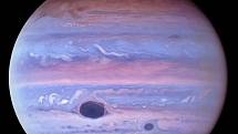 Jupiter v ultrafialovém světle