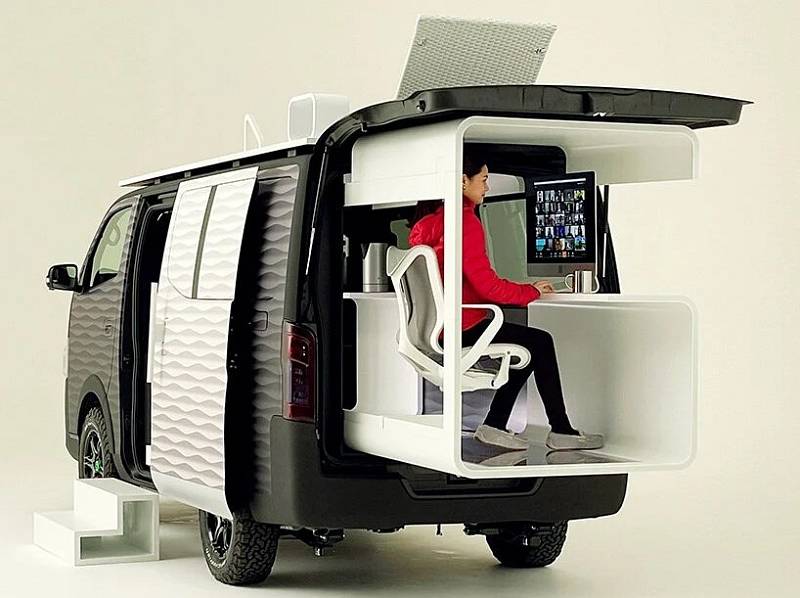 Kancelář na kolech: Nissan NV350 Caravan Office Pod