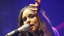 Americká zpěvačka Alicia Keys zazpívala 14. října v pražské Tesla Areně.