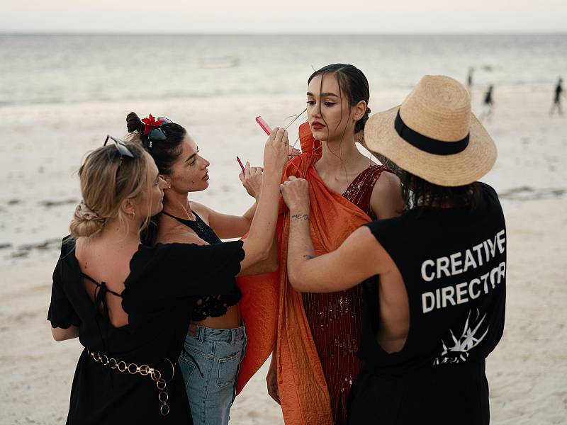 Finalistky Miss Czech Republic na soustředění v Zanzibaru.