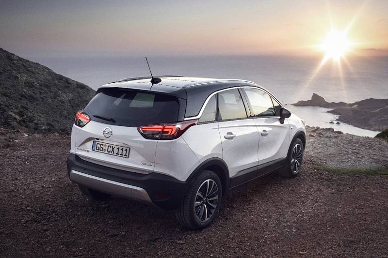 Opel Crossland X.