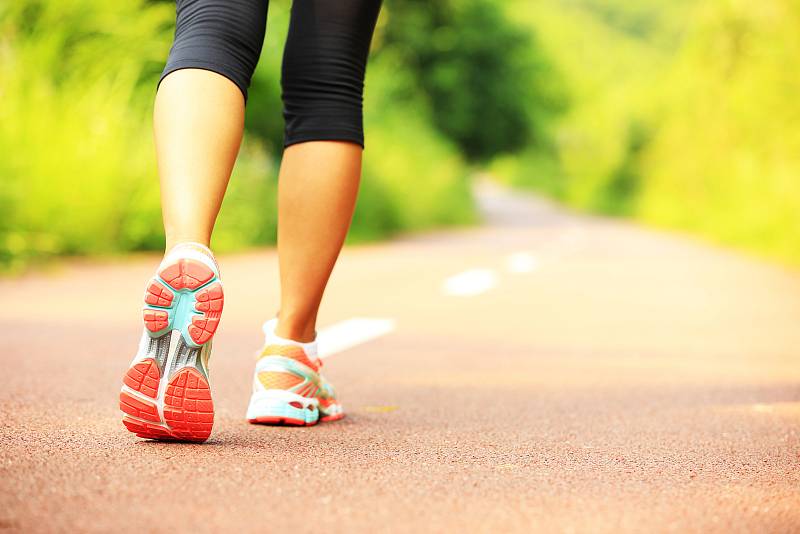 Pravidelný pohyb, například rychlá chůze, by měl být součástí každé diety