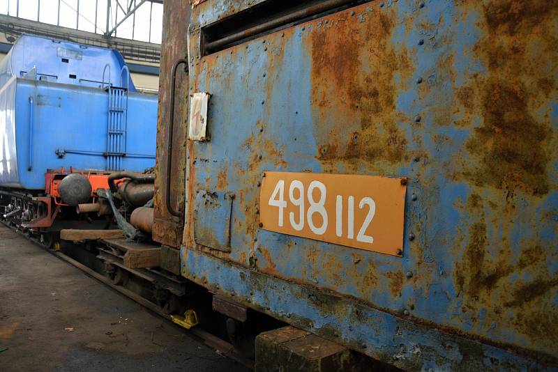 Nadšenci z depa v České Lípě zachraňují parní lokomotivu 498.112 přezdívanou Albatros