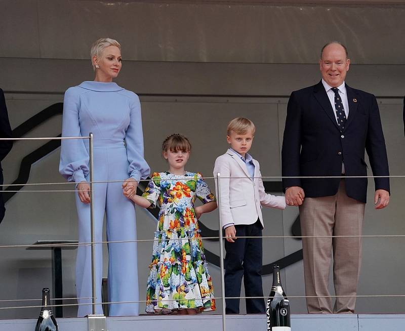 Přestože je princi Jakubovi teprve sedm let, často svého otce, knížete Alberta II., doprovází na oficiálních akcích.