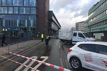 Řidič v německém Bottropu najel do skupiny cizinců, čtyři zranil