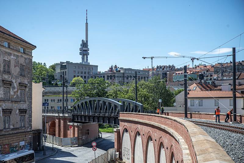 Rekonstruovaný Negrelliho viadukt, nejdelší stavba svého druhu v Evropě a nejstarší v České republice.