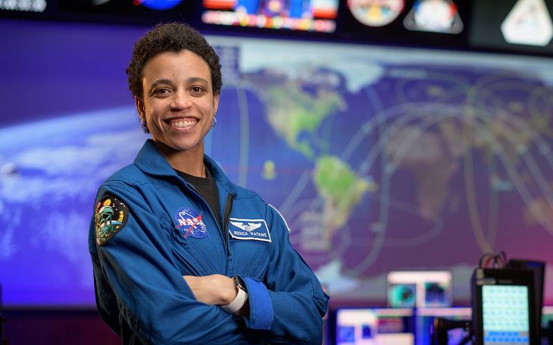 Jessica Watkinsová je první černošskou ženou, která bude žít na ISS.