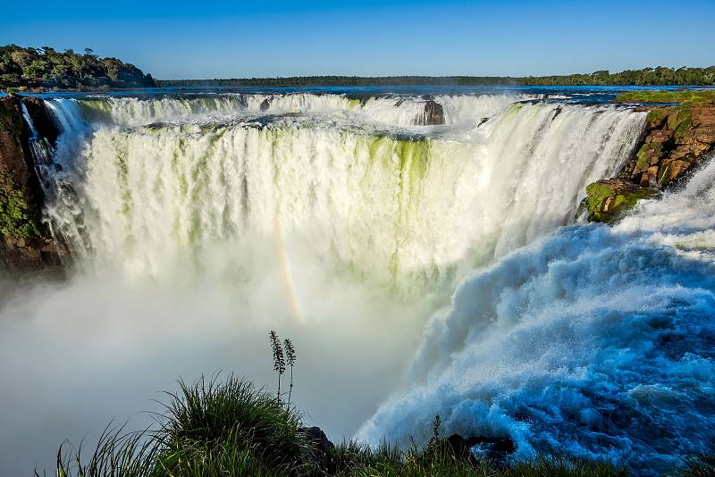 Vodopády Iguazú patří mezi přírodní divy světa.