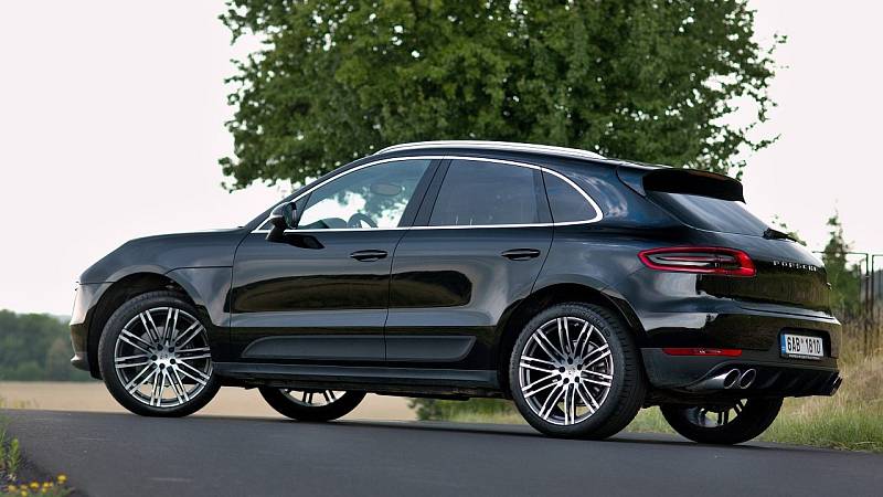 Porsche Macan.