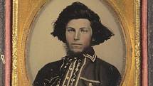 William Anderson, přezdívaný Krvavý Bill, velitel guerillových jednotek, v nichž sloužil i Jesse James se svým bratrem.