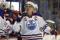 Kapitán Edmontonu Connor McDavid.