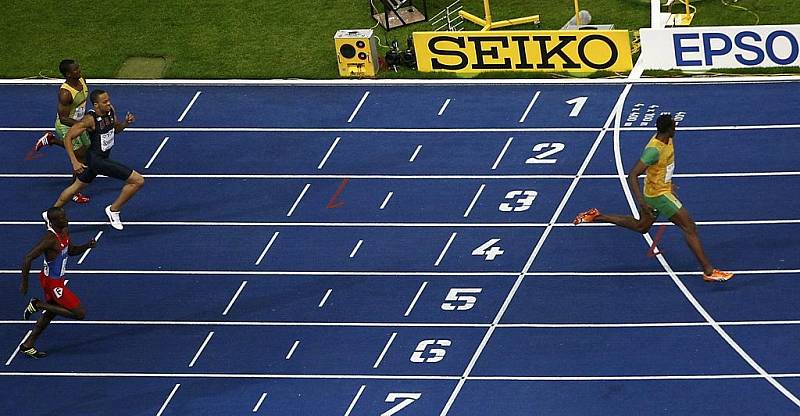 Usain Bolt v Berlíně vyhrál i finále běhu na 200 metrů ve světovém rekordu.