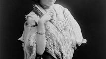 Americká milionářka Margaret Brownová, která se do dějin zapsala jako přeživší z Titanicu, Nepotopitelná Molly.