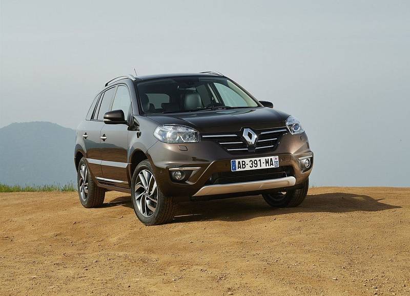 Špatně si nevede ani Renault Koleos na 8. místě. Ve všech ohledech, kromě podvozku a zavěšení, si vede nadprůměrně dobře. Index 78.