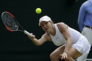 Simona Halepová zůstane na trůnu i přes brzké vyřazení ve Wimbledonu.