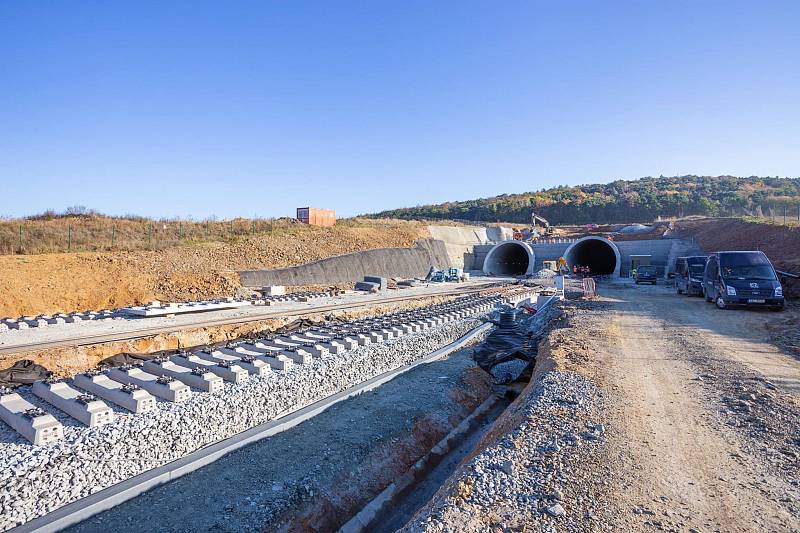 Stavba tunelu Ejpovice mezi Plzní a Prahou