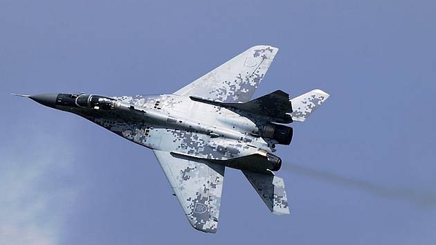 Stíhačka MiG-29 slovenských ozbrojených sil v digitální kamufláži po modernizaci