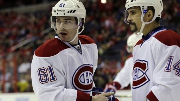 Hokejisté Montrealu Canadiens: Raphael Diaz (vlevo) a Tomáš Plekanec.