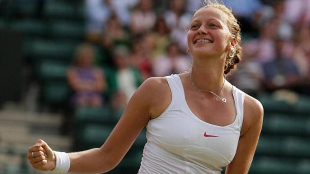 Petra Kvitová na Wimbledonu vybojovala postup do semifinále.