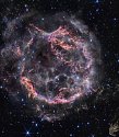 Webbův teleskop pořídil nové snímky hvězdy Cassiopeia A pomocí infračervené kamery NIRCam