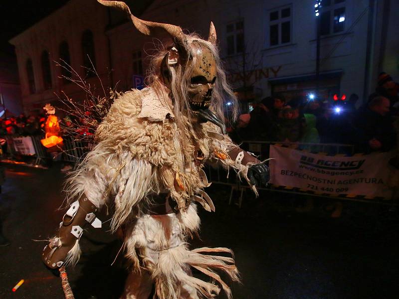 Kaplici po roce opět navštívili Krampusáci.