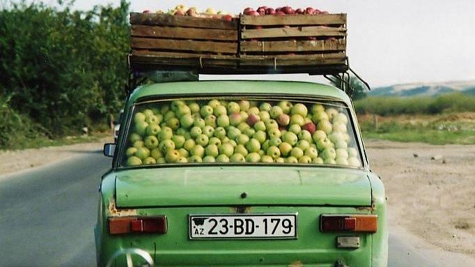 Nejvtipněji naložené vozy na silnicích. Nákladem je vše, co si zamanete.