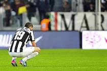 Obránce Juventusu Leonardo Bonucci nevěří vlastním očím. Jeho tým nestačil na oslabenou Sampdorii. 