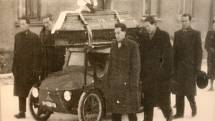 Toto je snímek z pohřbu Františka z roku 1954