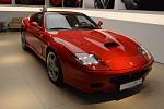 Ferrari Superamerica, cena 390 000 € (asi 10 062 000 Kč). U oficiálního dealera Ferrari v ČR Scuderia Praha je k dispozici opravdová vzácnost. Inovativní kupé-kabriolet verze modelu 575M Maranello. Vyrobilo se jich pouze 559 kusů.