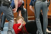 Krajský soud v Hradci Králové 11.května 2012 tehdy sedmatřicetileté Romaně Z. uložil doživotní trest za vraždu jejích čtyř dětí v obci Široký Důl na Svitavsku v roce 2011.
