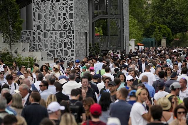 Fanoušci na French Open 2022 v Paříži.