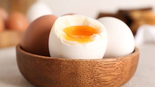 Prášek ze slepičích vaječných skořápek se používá jako přírodní doplněk stravy odnepaměti.