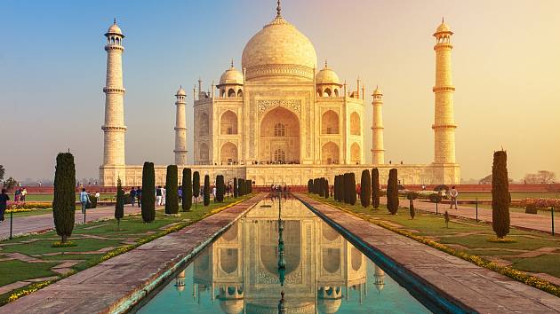 Tadž Mahal ve městě Ágra ročně navštíví kolem 10 milionů lidí. Bude i jednou ze zastávek netradiční tříleté plavby kolem světa