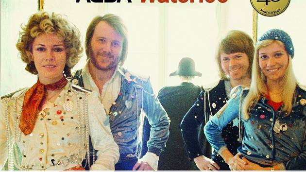 Oslavte jeden z nejdůležitějších momentů v celé kariéře kapely ABBA. Deluxe verze jejich legendární desky “Waterloo“ obsahující na kompletu CD+DVD i velké množství bonusového materiálu, vyjde pod hlavičkou Universal Music již 7. dubna!