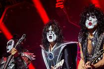 Slavná americká kapela Kiss vystoupila 13. července v O2 areně na koncertě, který se měl původně odehrát již před dvěma lety. Kvůli koronavirovým zákazům byl ale dvakrát odložen.