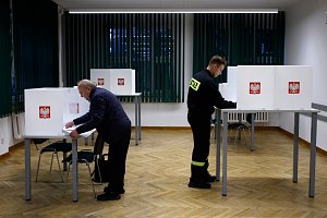 V Polsku začaly parlamentní volby
